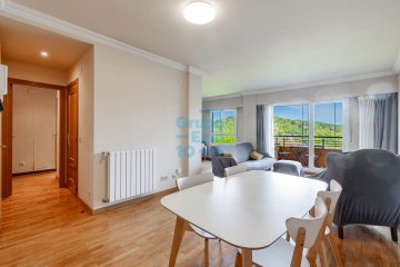 Foto 3 de AMARA. Mendigain. Precioso piso en edificio reciente, totalmente exterior y con bonitas vistas despejadas.