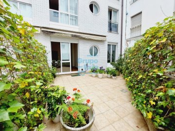 Foto 5 de Vivienda de construcción moderna con terraza junto a la Avenida de la Libertad Foto 5 de Vivienda de construcción moderna con terraza junto a la Avenida de la Libertad