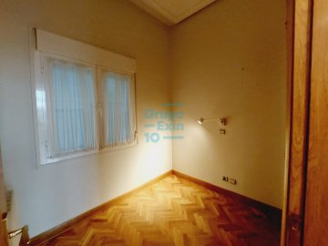 Foto 24 de Vivienda de construcción moderna con terraza junto a la Avenida de la Libertad Foto 24 de Vivienda de construcción moderna con terraza junto a la Avenida de la Libertad