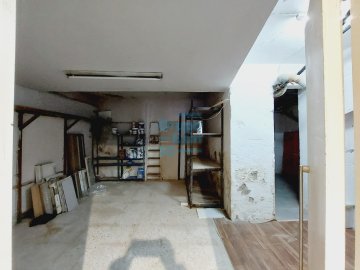 Foto 29 de Local comercial y con visibilidad en Duque de Mandas