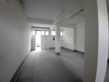 Foto 4 de Local en Rodil, próximo a gros, diáfano