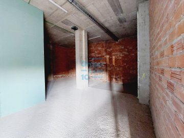Foto 10 de Local de obra nueva en Txomin con salida de humos