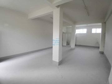 Foto 7 de Local en Rodil, próximo a gros, diáfano