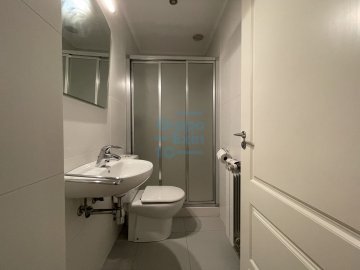 Foto 10 de Excelente piso en Gaiztarro, Paseo de Olmos