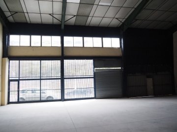 Foto 10 de Nave industrial con excelentes dimensiones y próximo a la carretera nacional en Anoeta, junto a Tolosa.