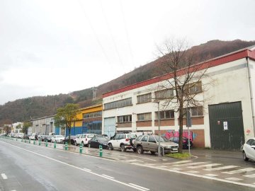 Foto 11 de Nave industrial con excelentes dimensiones y próximo a la carretera nacional en Anoeta, junto a Tolosa.