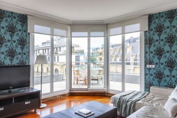 Foto 3 de Espectacular piso en venta exterior con terraza de 44 m2 en calle Moraza en el centro de San Sebastián.