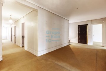 Foto 11 de Descubre una propiedad exclusiva situada en la mejor zona del barrio de Gros en Donostia-San Sebastián.