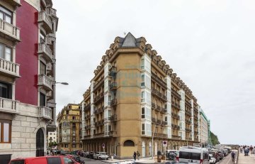 Foto 5 de Estupendo apartamento en el Paseo de Salamanca de San Sebastián