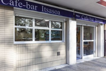 Foto 25 de Café-Bar de reconocida trayectoria, ubicado en el Barrio Bidebieta de San Sebastián
