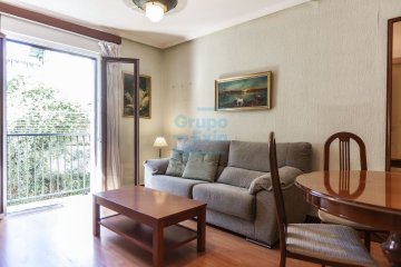 Foto 3 de Oportunidad única de vivir en el corazón de San Sebastián, piso en venta próximo a Plaza Easo y a 600m de la playa de la Concha.