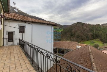 Foto 24 de Precioso dúplex con gran terraza en el centro de Régil.