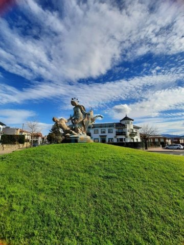 Foto 31 de Exclusiva vivienda en venta; dúplex en el Barrio del Puntal en Hondarribia, Gipuzkoa