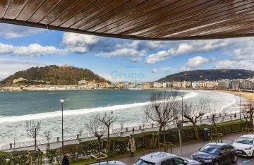 Foto 4 de Una propiedad única, irrepetible, estratégicamente ubicada ante la Bahía de la Concha, situada en una de las más selectas zonas de San Sebastián.