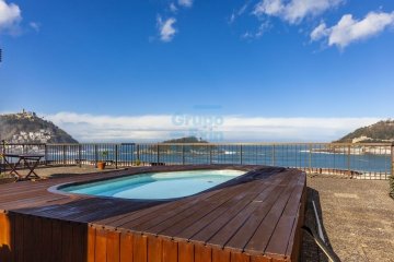 Foto 18 de Una propiedad única, irrepetible, estratégicamente ubicada ante la Bahía de la Concha, situada en una de las más selectas zonas de San Sebastián.