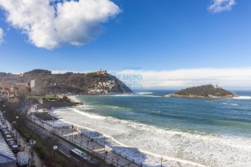 Foto 19 de Una propiedad única, irrepetible, estratégicamente ubicada ante la Bahía de la Concha, situada en una de las más selectas zonas de San Sebastián.