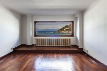 Foto 24 de Una propiedad única, irrepetible, estratégicamente ubicada ante la Bahía de la Concha, situada en una de las más selectas zonas de San Sebastián.