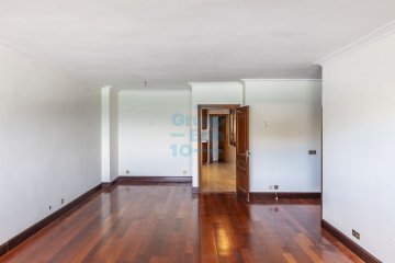 Foto 26 de Una propiedad única, irrepetible, estratégicamente ubicada ante la Bahía de la Concha, situada en una de las más selectas zonas de San Sebastián.