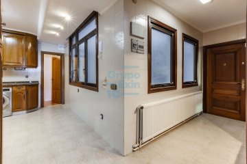 Foto 40 de Una propiedad única, irrepetible, estratégicamente ubicada ante la Bahía de la Concha, situada en una de las más selectas zonas de San Sebastián.