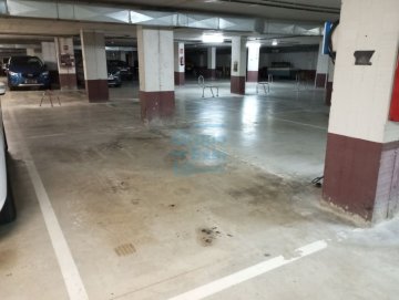 Foto 2 de VENTA DE PLAZA DE GARAJE EN ERROTABURU