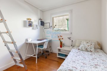 Foto 25 de Maravilloso ático a la venta con vistas al mar, en San Sebastián