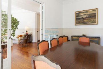 Foto 12 de Magnífica propiedad en venta ubicada en un edificio señorial, situada en una de las zonas más elegantes del céntrico barrio de Gros. San Sebastián.