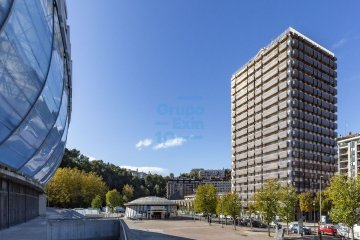 Foto 2 de Vivienda luminosa en venta, en Amara Berri, San Sebastián