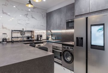 Foto 11 de Vivienda en venta situada en pleno centro de Donostia-San Sebastián. Recientemente reformada. Foto 11 de Vivienda en venta situada en pleno centro de Donostia-San Sebastián. Recientemente reformada.