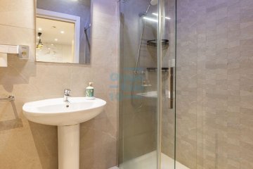 Foto 19 de Vivienda en venta situada en pleno centro de Donostia-San Sebastián. Recientemente reformada. Foto 19 de Vivienda en venta situada en pleno centro de Donostia-San Sebastián. Recientemente reformada.
