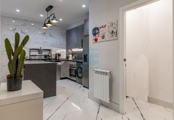 Foto 21 de Vivienda en venta situada en pleno centro de Donostia-San Sebastián. Recientemente reformada. Foto 21 de Vivienda en venta situada en pleno centro de Donostia-San Sebastián. Recientemente reformada.