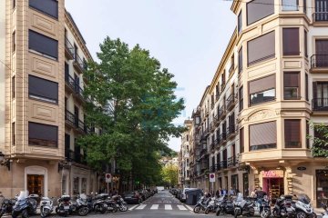 Foto 24 de Vivienda en venta situada en pleno centro de Donostia-San Sebastián. Recientemente reformada. Foto 24 de Vivienda en venta situada en pleno centro de Donostia-San Sebastián. Recientemente reformada.