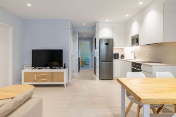 Foto 9 de Vivir cerca de la playa de la Zurriola, en en un piso totalmente reformado y disponibilidad de garaje