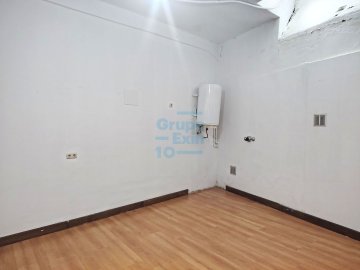 Foto 12 de Local en venta o alquiler, ideal para actividades comerciales o semi comerciales. en el Barrio del Antiguo en Donostia-San Sebastián