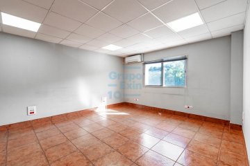 Foto 21 de Espectacular nave en venta, en Erratzu Industrialdea, Urnieta