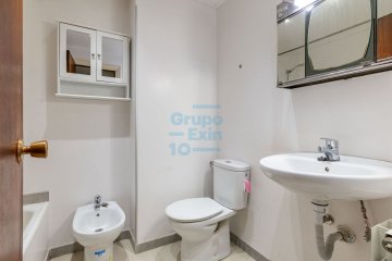 Foto 12 de Vivienda situada en pleno corazón del Barrio del Antiguo de Donostia-San Sebastián con amplias posibilidades de reforma y nueva distribución. Foto 12 de Vivienda situada en pleno corazón del Barrio del Antiguo de Donostia-San Sebastián con amplias posibilidades de reforma y nueva distribución.