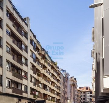 Foto 20 de Vivienda situada en pleno corazón del Barrio del Antiguo de Donostia-San Sebastián con amplias posibilidades de reforma y nueva distribución. Foto 20 de Vivienda situada en pleno corazón del Barrio del Antiguo de Donostia-San Sebastián con amplias posibilidades de reforma y nueva distribución.