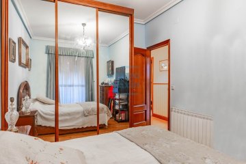 Foto 8 de Interesante vivienda en venta en Duque de Mandas, San Sebastián.