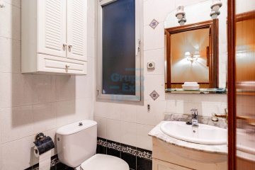 Foto 14 de Interesante vivienda en venta en Duque de Mandas, San Sebastián.