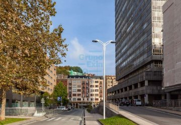 Foto 21 de Interesante vivienda en venta en Duque de Mandas, San Sebastián.