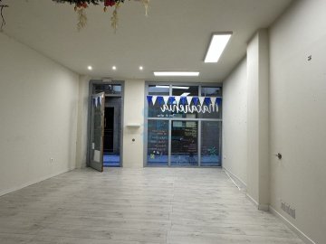 Foto 9 de Local en venta en el corazón de la Parte Vieja de San Sebastián