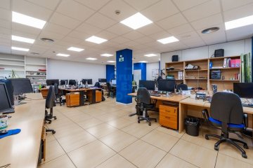 Foto 3 de En venta, oficina en rentabilidad, luminosa y perfectamente ubicada oficina en Polígono Industrial Igara, San Sebastián Foto 3 de En venta, oficina en rentabilidad, luminosa y perfectamente ubicada oficina en Polígono Industrial Igara, San Sebastián