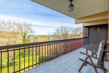 Foto 10 de Magnífica y luminosa vivienda con terraza a la venta, en San Sebastián