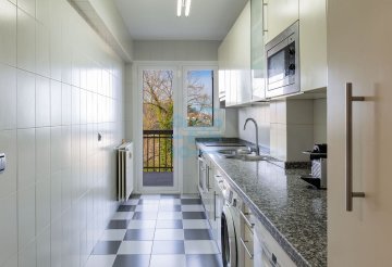 Foto 14 de Magnífica y luminosa vivienda con terraza a la venta, en San Sebastián