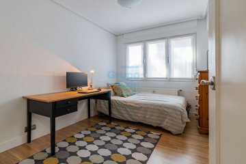 Foto 25 de Magnífica y luminosa vivienda con terraza a la venta, en San Sebastián