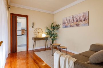 Foto 4 de Interesante piso en venta, totalmente exterior, ubicado en San Sebastián Foto 4 de Interesante piso en venta, totalmente exterior, ubicado en San Sebastián