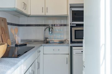 Foto 6 de Interesante piso en venta, totalmente exterior, ubicado en San Sebastián Foto 6 de Interesante piso en venta, totalmente exterior, ubicado en San Sebastián