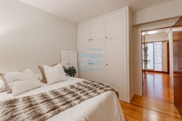 Foto 12 de Interesante piso en venta, totalmente exterior, ubicado en San Sebastián Foto 12 de Interesante piso en venta, totalmente exterior, ubicado en San Sebastián