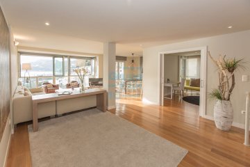 Foto 7 de Excepcional piso dúplex con vistas panorámicas a la Bahía de la Concha en Donostia-San Sebastián Foto 7 de Excepcional piso dúplex con vistas panorámicas a la Bahía de la Concha en Donostia-San Sebastián