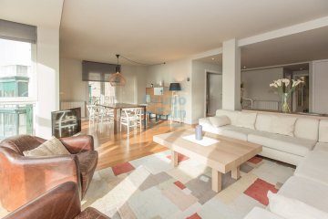 Foto 8 de Excepcional piso dúplex con vistas panorámicas a la Bahía de la Concha en Donostia-San Sebastián Foto 8 de Excepcional piso dúplex con vistas panorámicas a la Bahía de la Concha en Donostia-San Sebastián