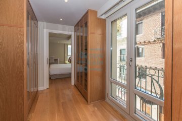 Foto 22 de Excepcional piso dúplex con vistas panorámicas a la Bahía de la Concha en Donostia-San Sebastián Foto 22 de Excepcional piso dúplex con vistas panorámicas a la Bahía de la Concha en Donostia-San Sebastián